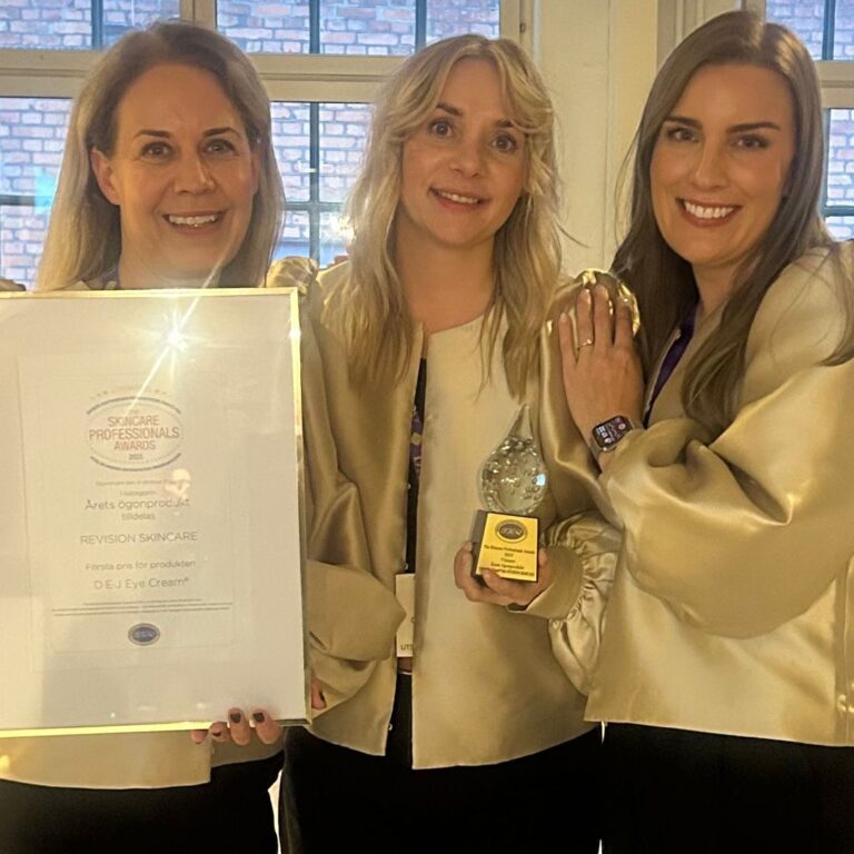 D·E·J Eye Cream voitti