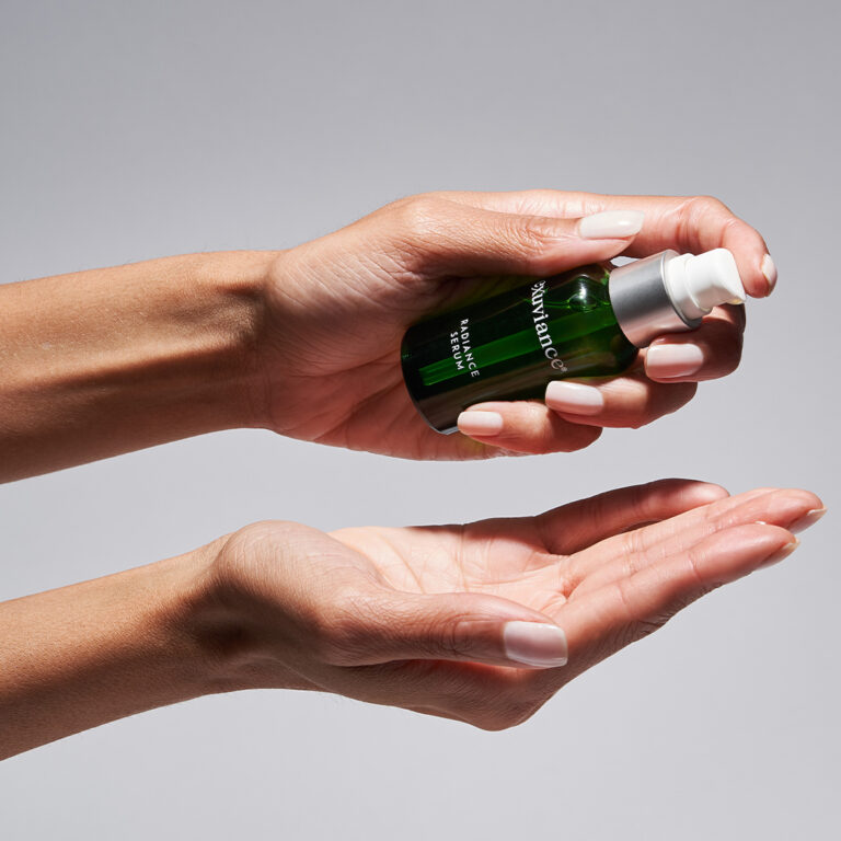 Kuva sosiaaliseen mediaan Exuviance Radiance Serum 3