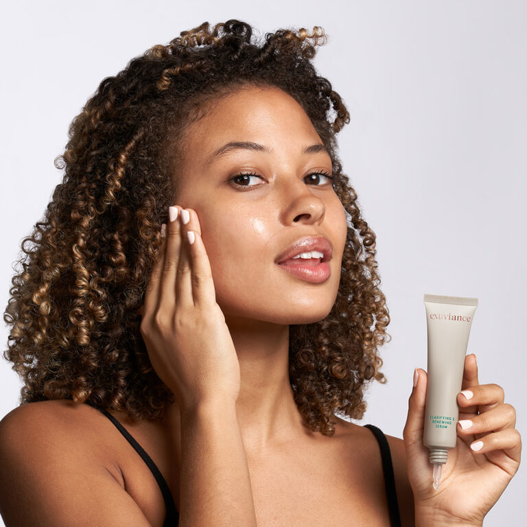 Kuva sosiaaliseen mediaan Exuviance Clarifying & Renewing Serum 3