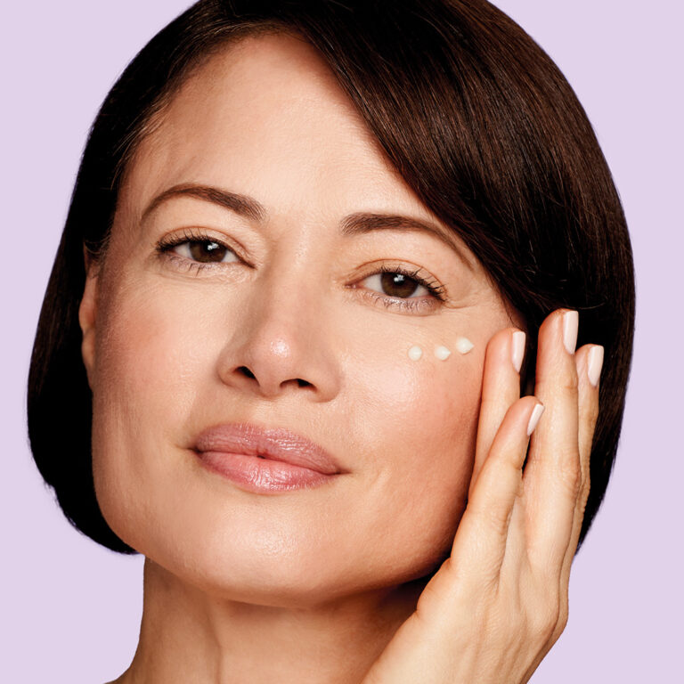 Kuva sosiaaliseen mediaan Exuviance Age Reverse Total 360 Eye Contour 4