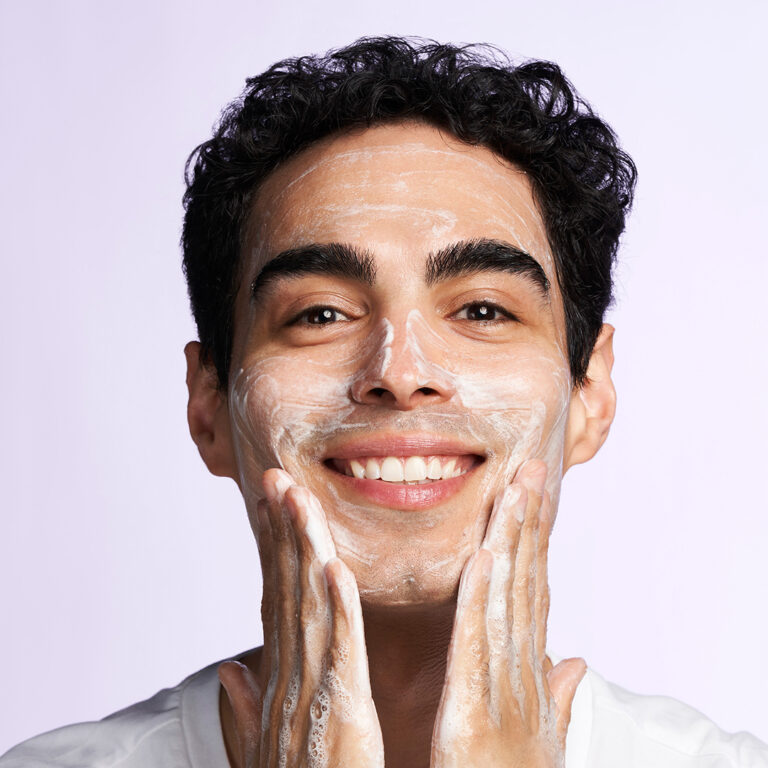 Kuva sosiaaliseen mediaan Exuviance Miehille