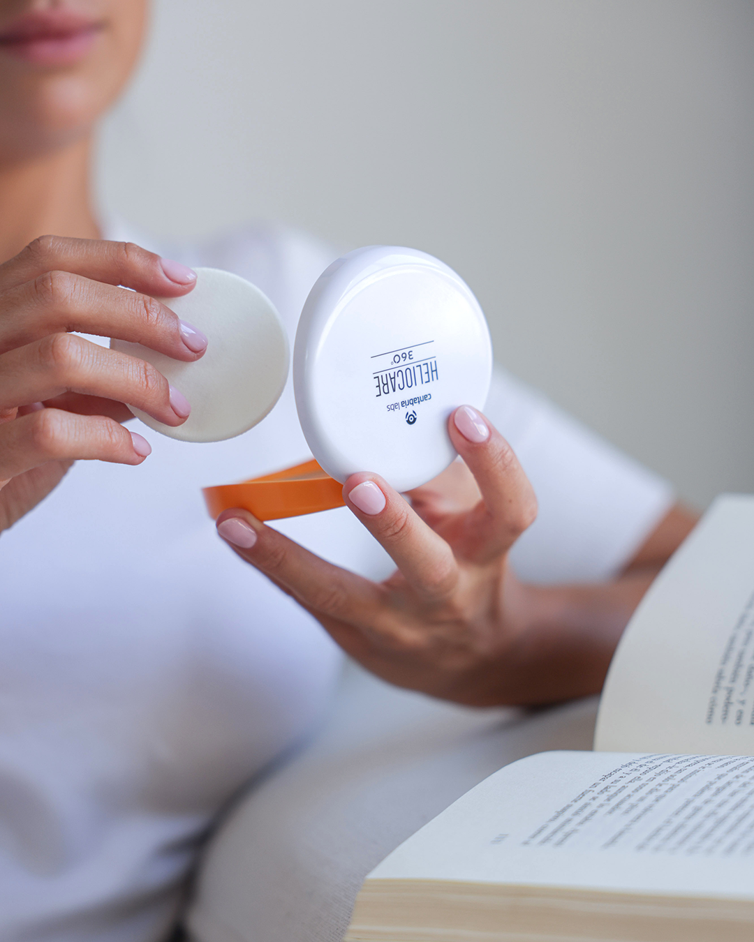 Kuva sosiaaliseen mediaan Heliocare Oil-Free Compact 1