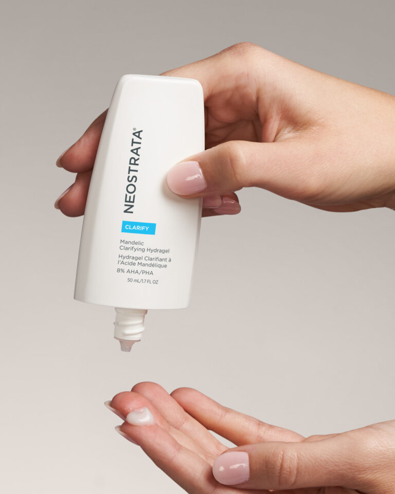 Kuva sosiaaliseen mediaan NEOSTRATA Mandelic Clarifying Hydragel 2