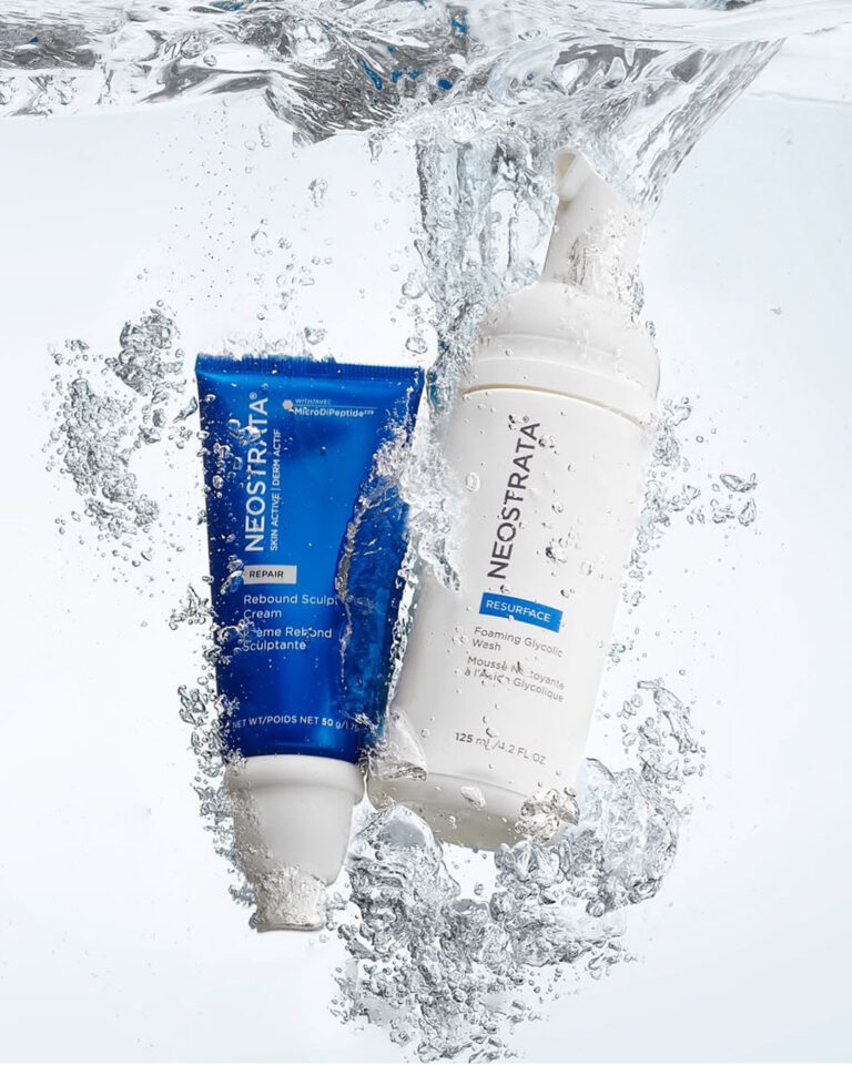 Kuva sosiaaliseen mediaan NEOSTRATA duo in water