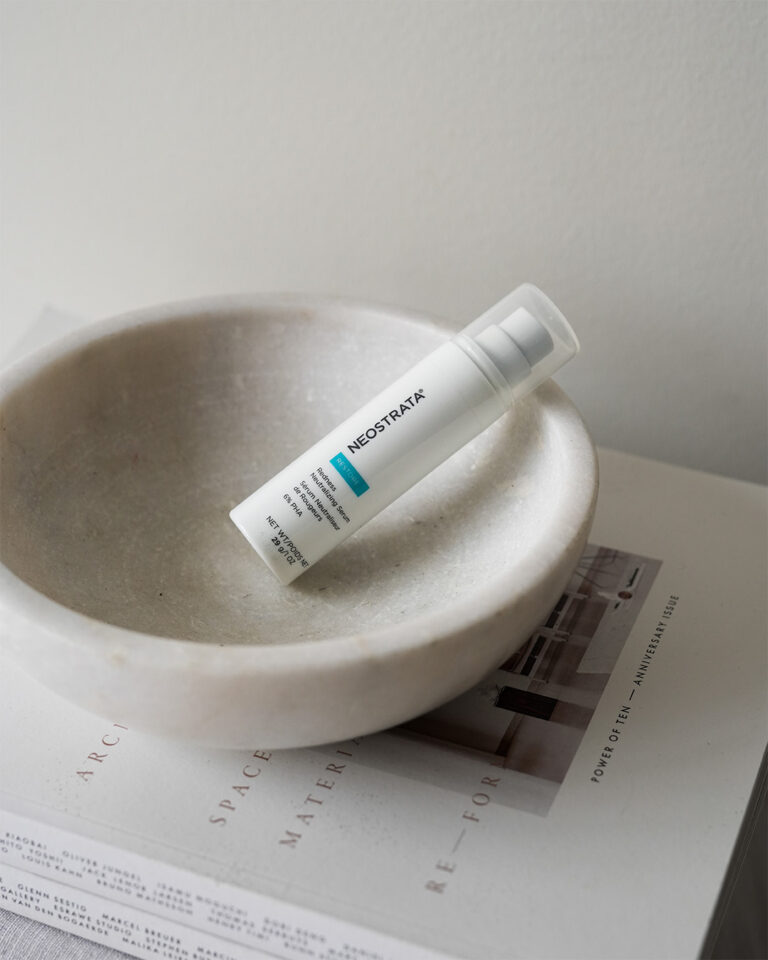 Kuva sosiaaliseen mediaan NEOSTRATA Redness Neutralizing Serum 9