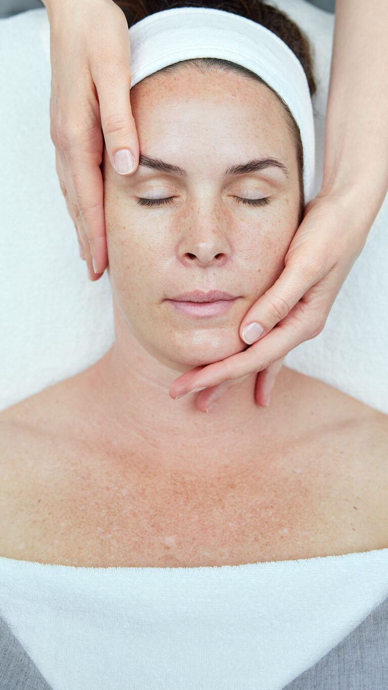 Kuva sosiaaliseen mediaan NEOSTRATA hoito 2 story