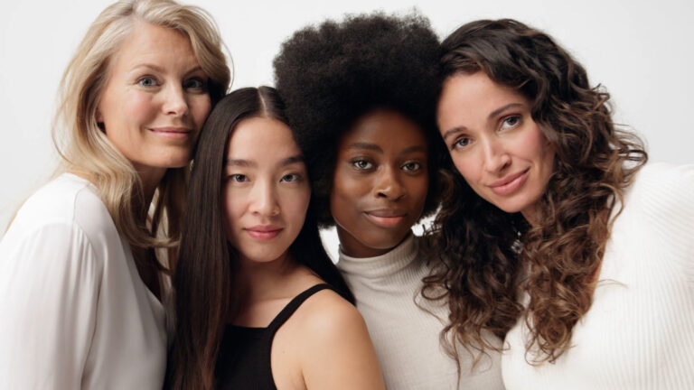 Video näytölle NEOSTRATA Brändi 15 sek